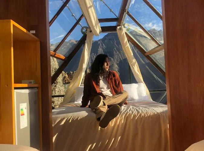 Vertical Sky Lodge *
