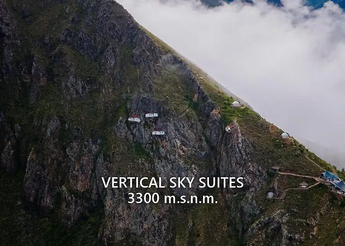 Lodge Vertical Sky *