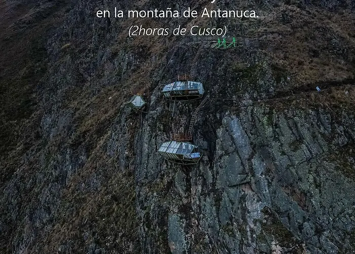 Vertical Sky Lodge Ollantaytambo
