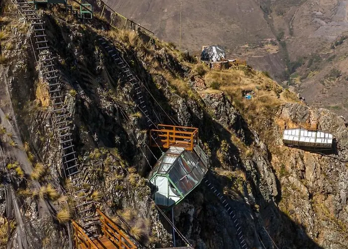 Vertical Sky Lodge *
