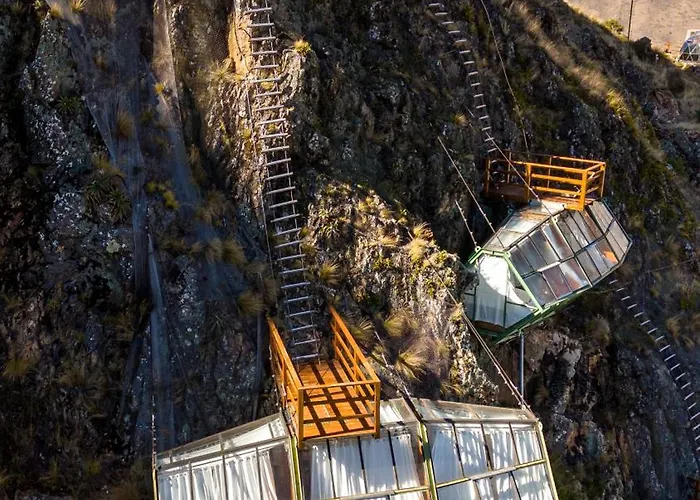 Vertical Sky Lodge